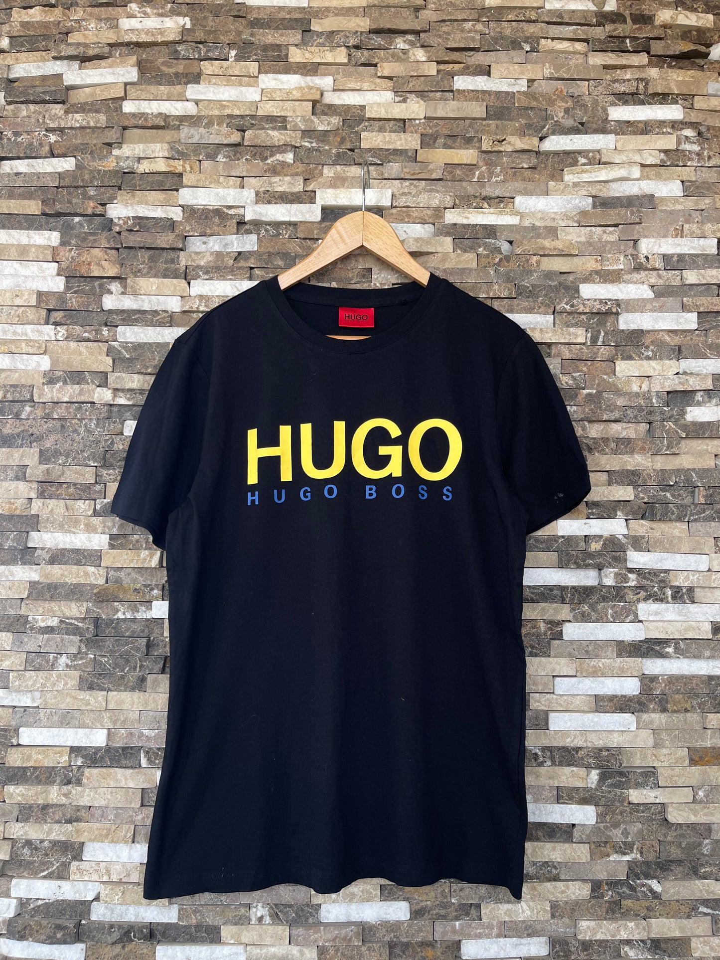 Hugo Boss Original 💯 Men Tshirt