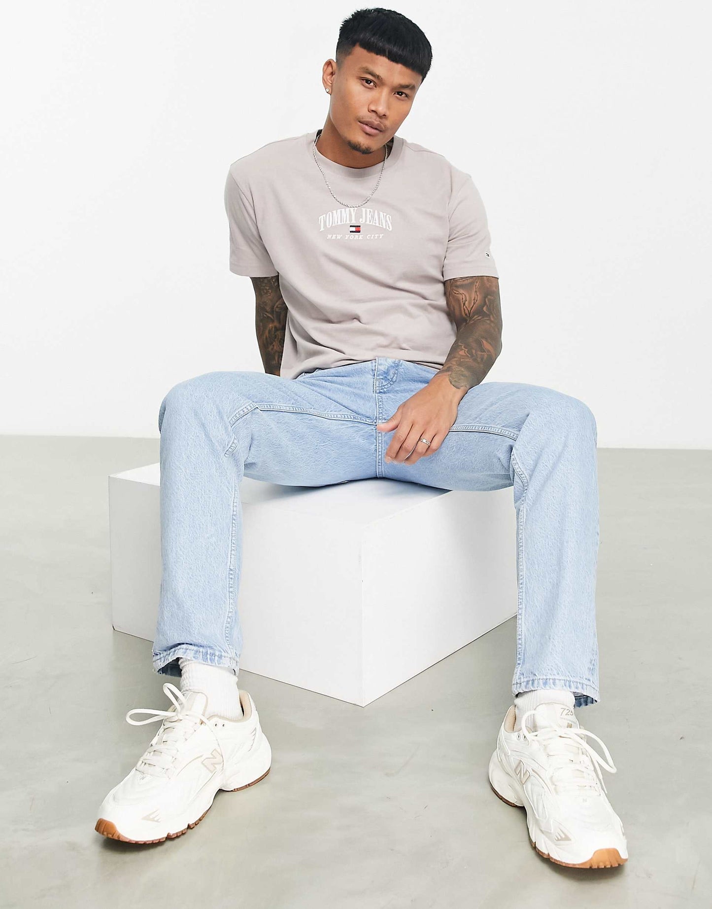 TOMMY Jeans ORIGINAL Men T shirt