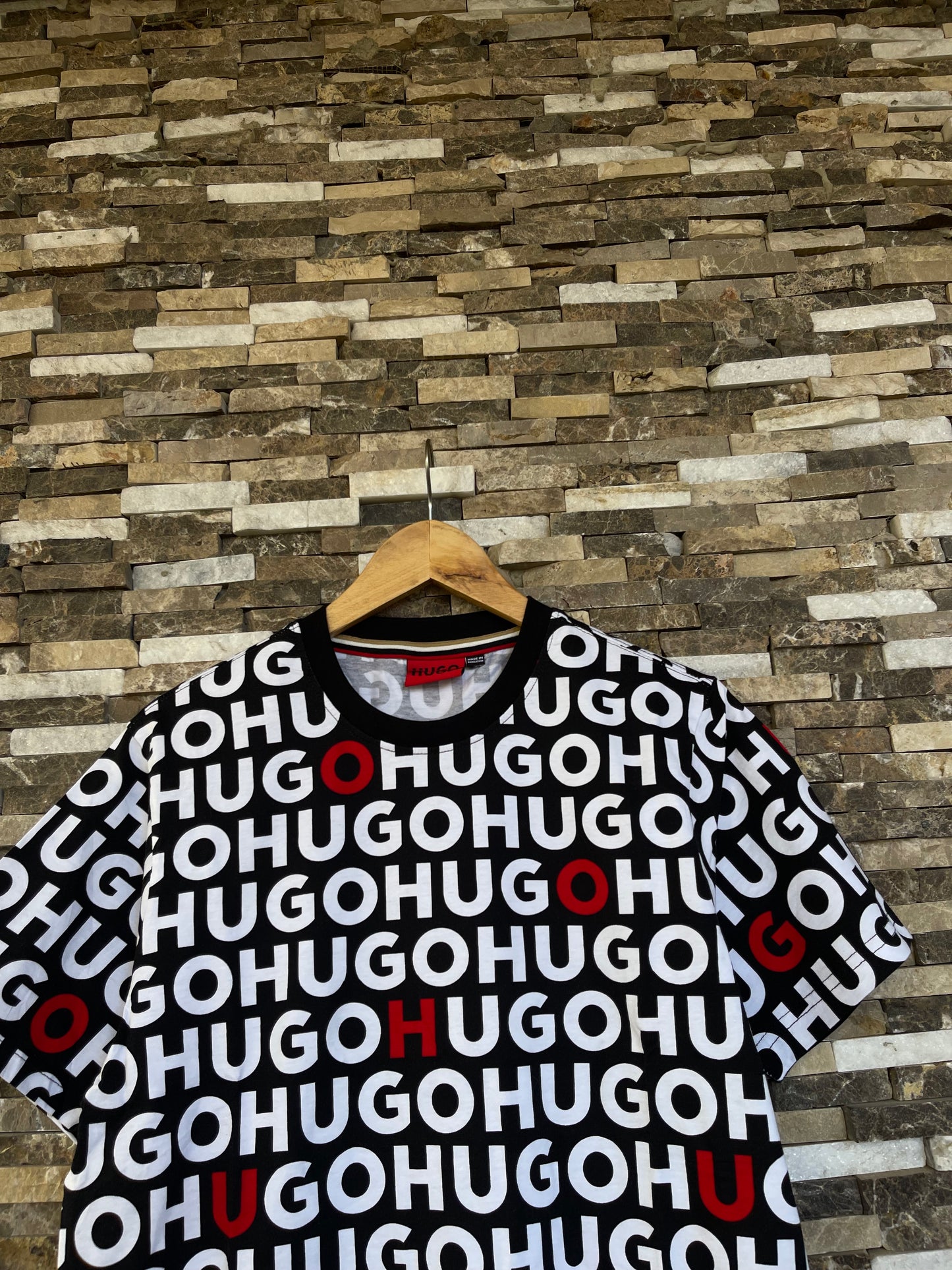 Hugo Boss Original 💯 Men Tshirt