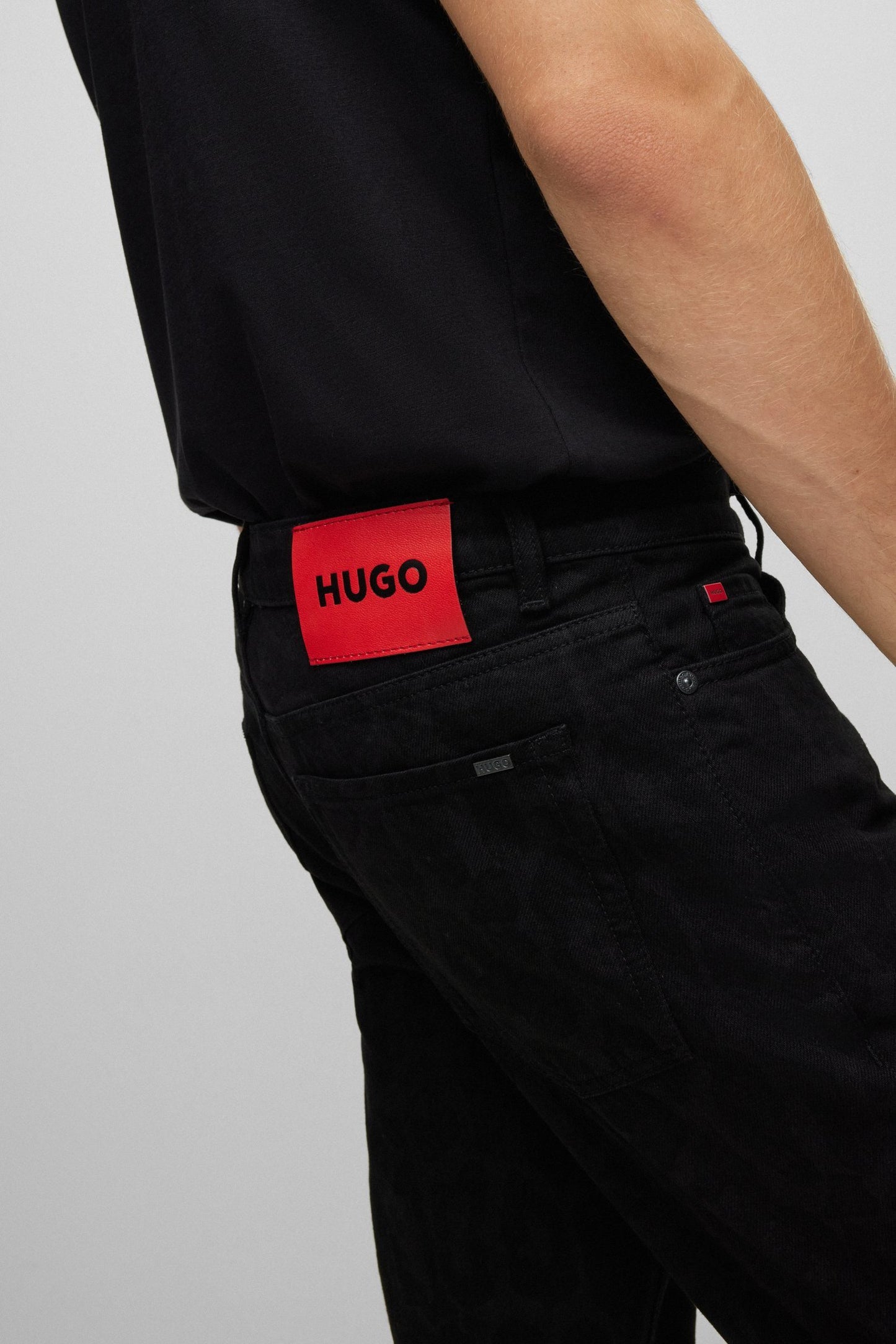 HUGO Boss Original Men Tapered-Fit Jeans 634