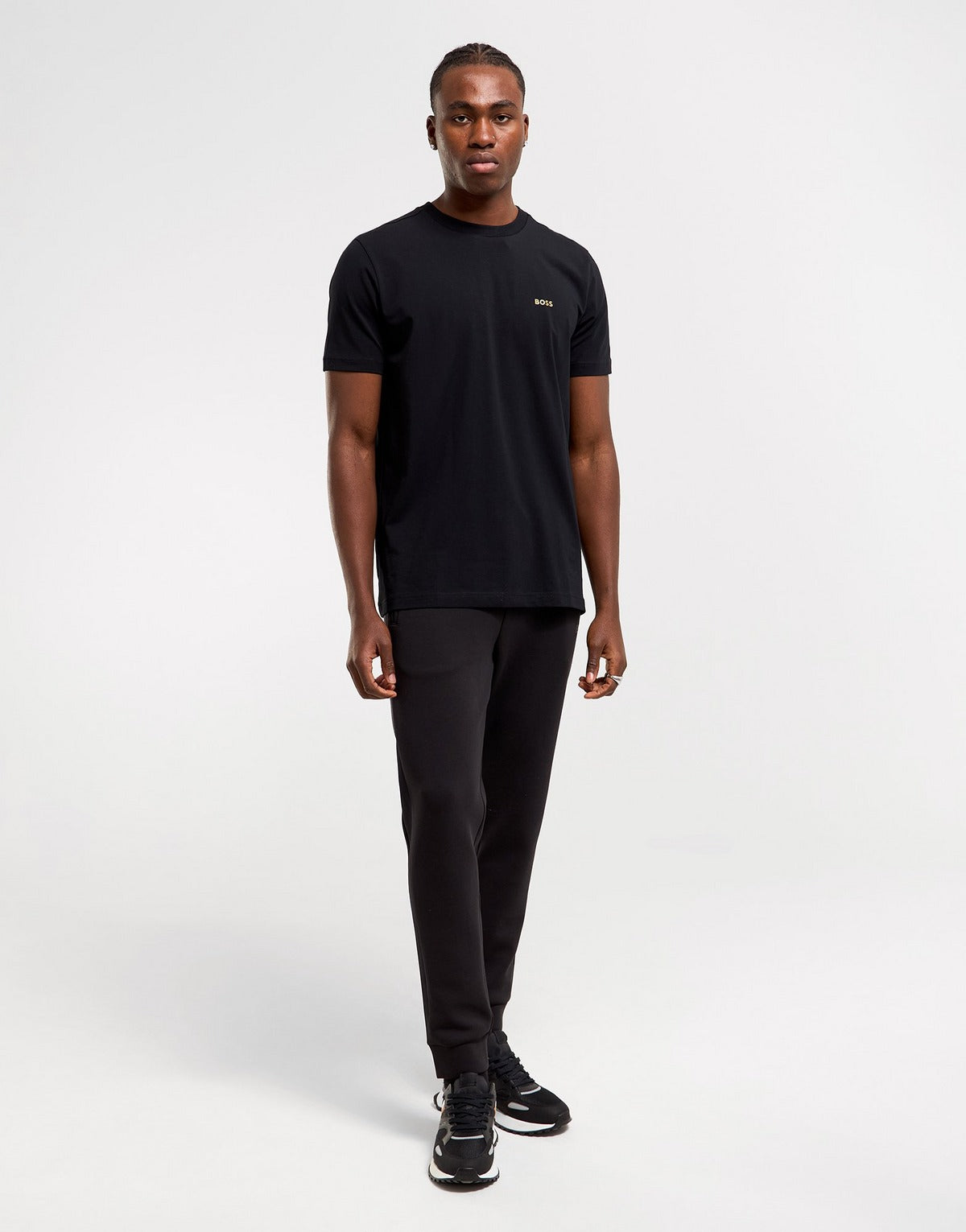 Hugo Boss Original 💯 Men Tshirt IN BLACK
