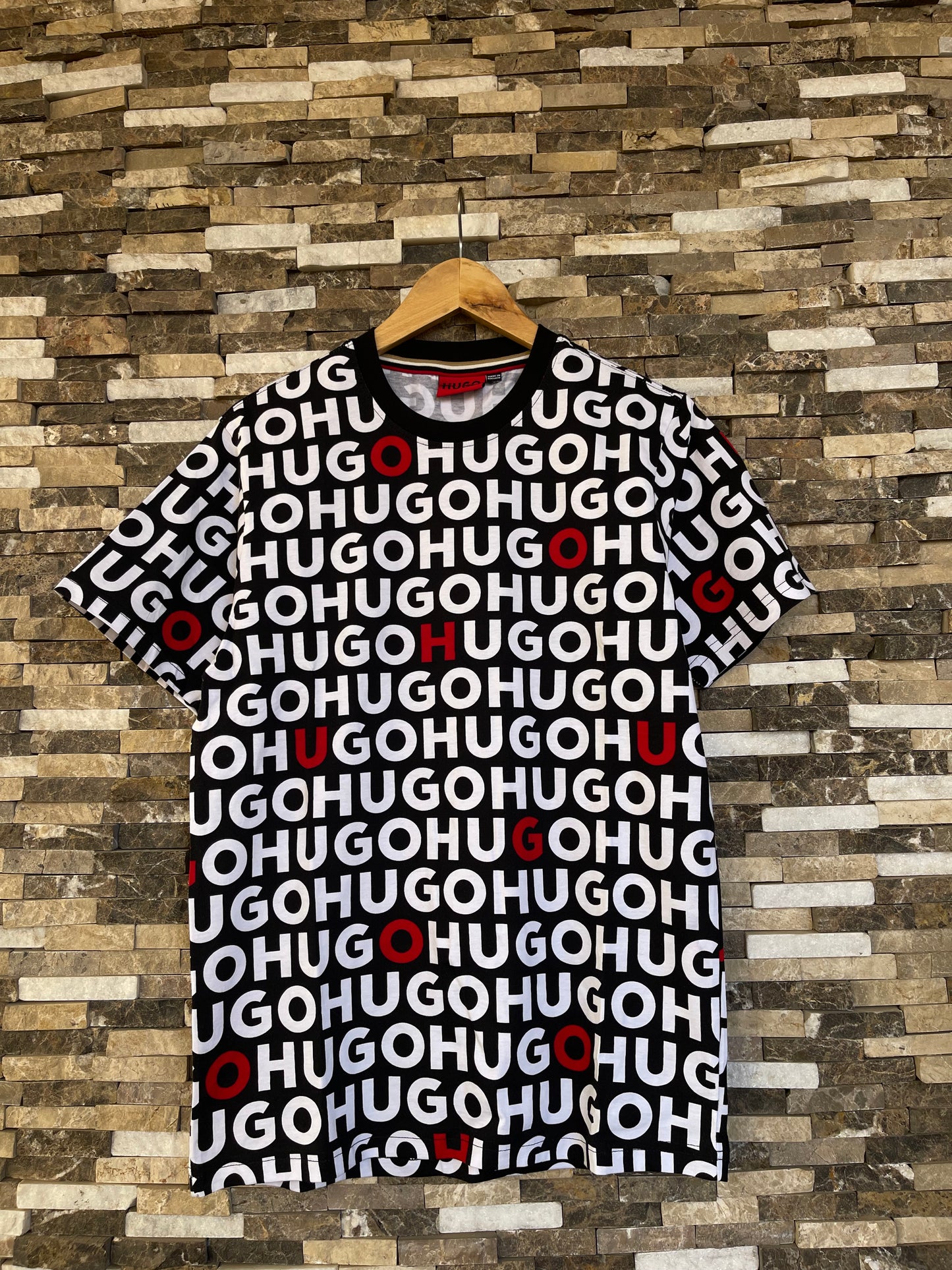 Hugo Boss Original 💯 Men Tshirt