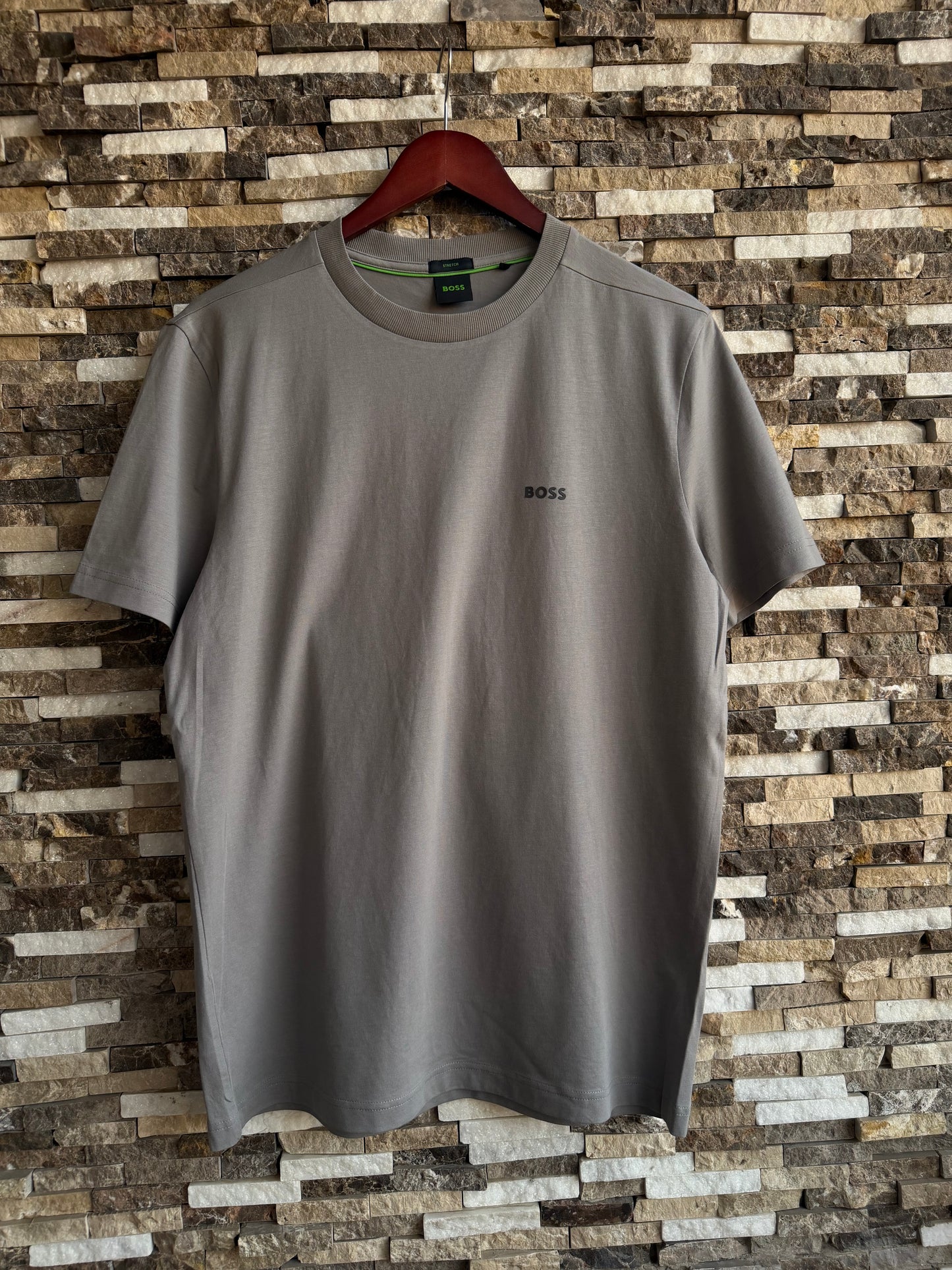 Hugo Boss Original 💯 Men Tshirt