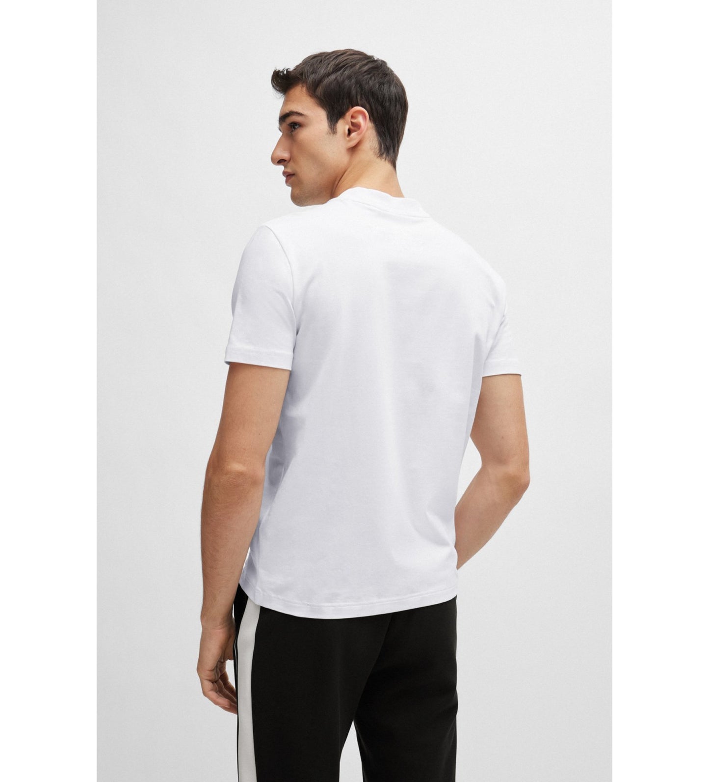 Hugo Boss Original 💯 Men Tshirt V-Neck
