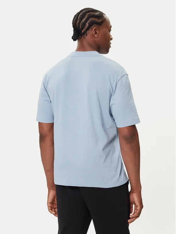 Hugo Boss Original 💯 Men Tshirt basic