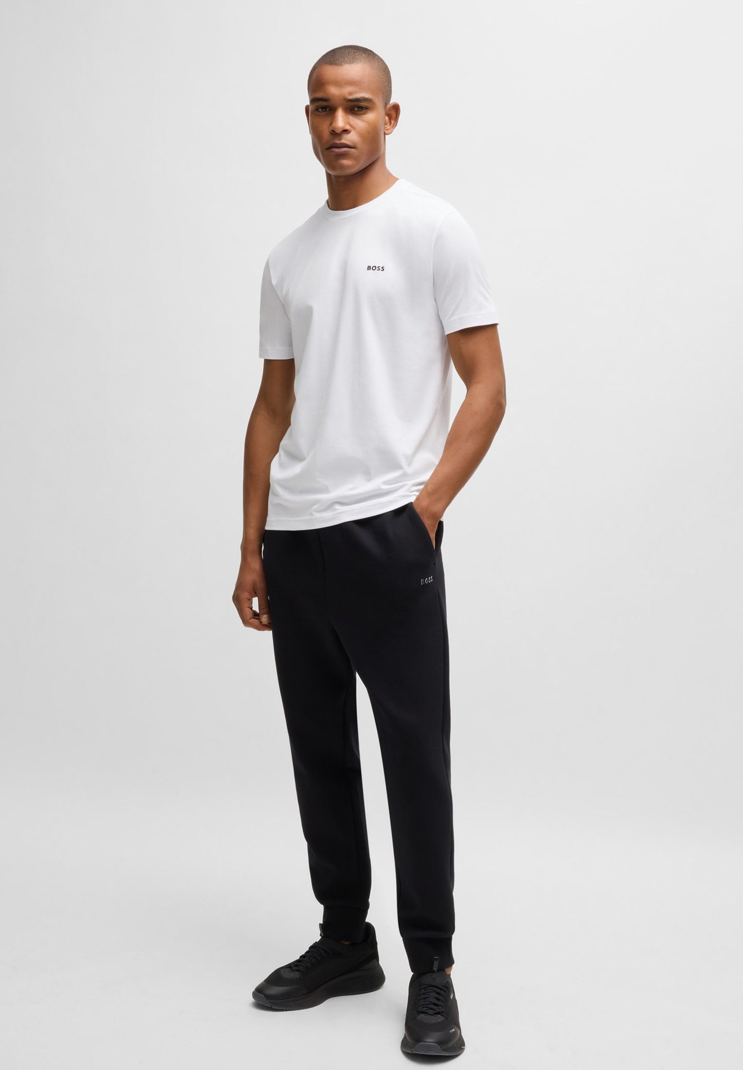 Hugo Boss Original 💯 Men Tshirt in white