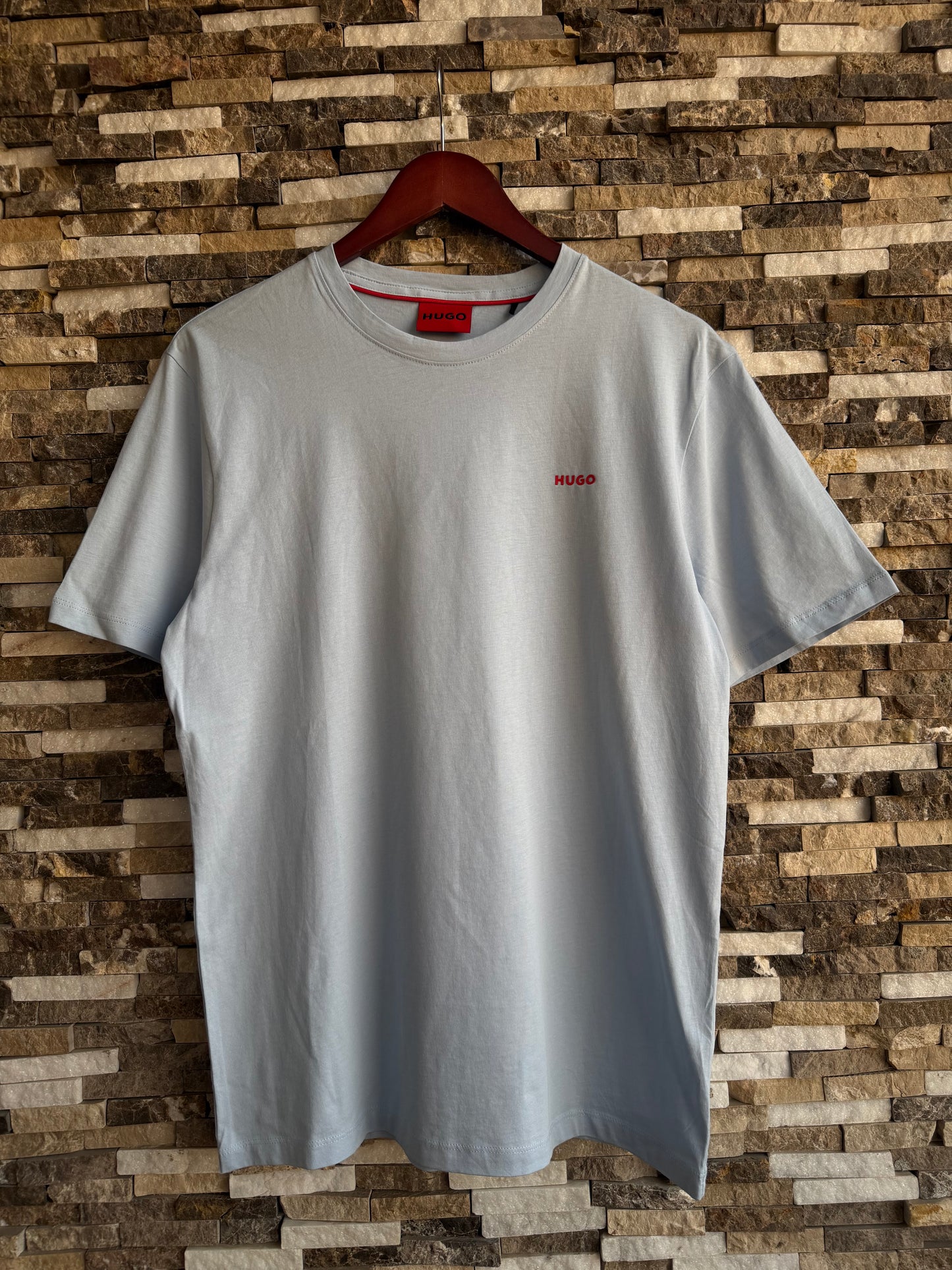 Hugo Boss Original 💯 Men Tshirt