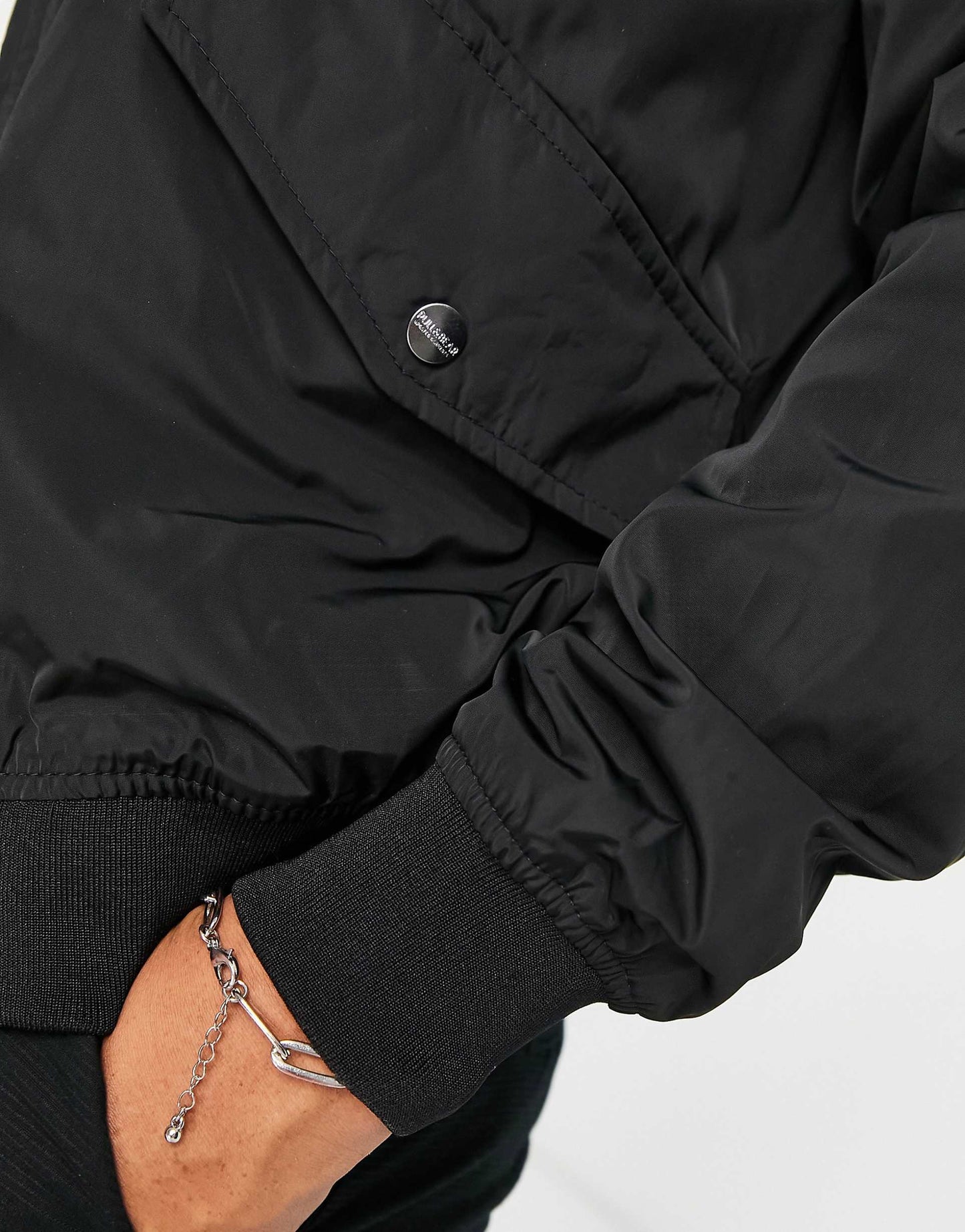 Pull&Bear Light weight bomber Men jacket in black