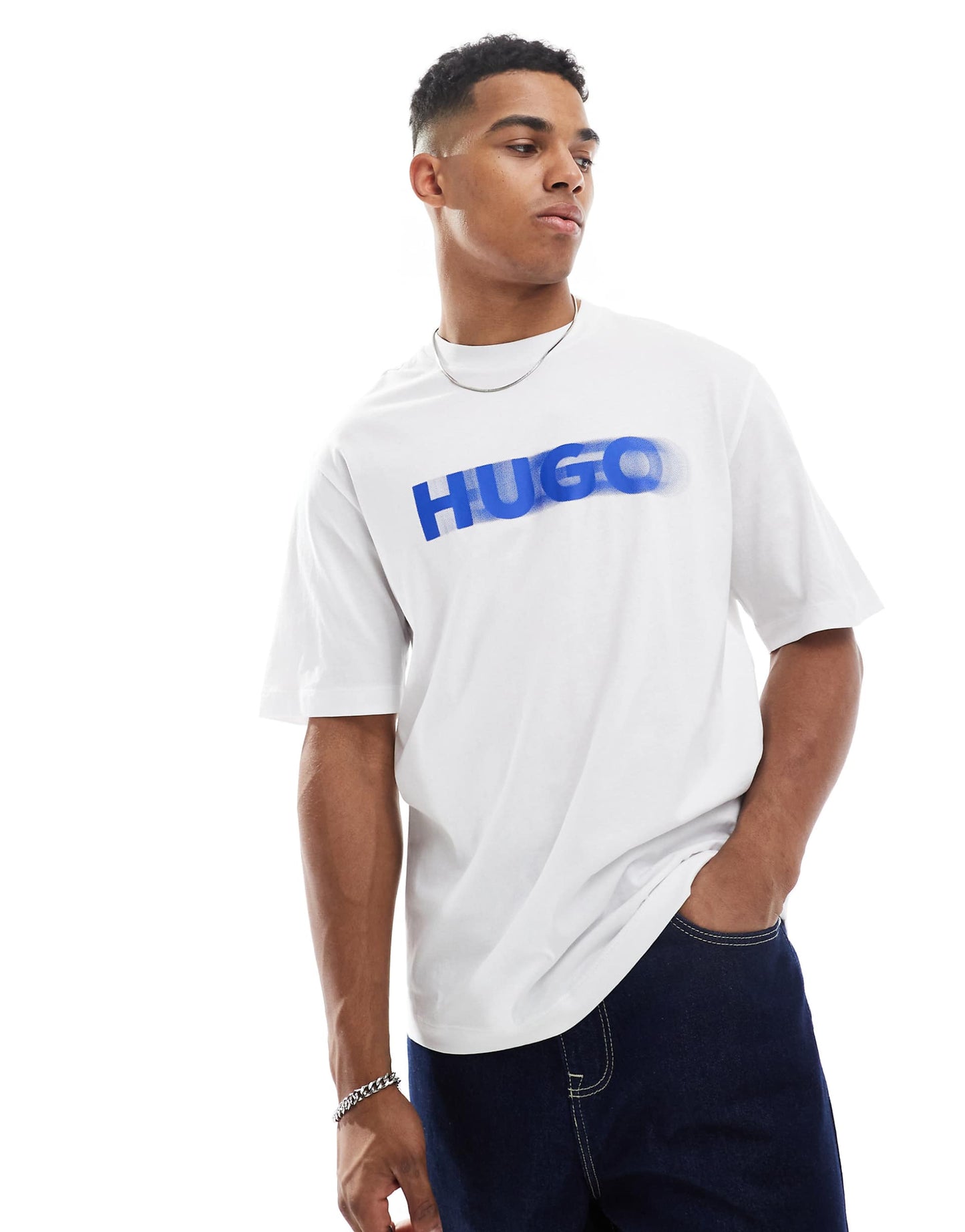 Hugo Boss Original 💯 Men Tshirt Oversized