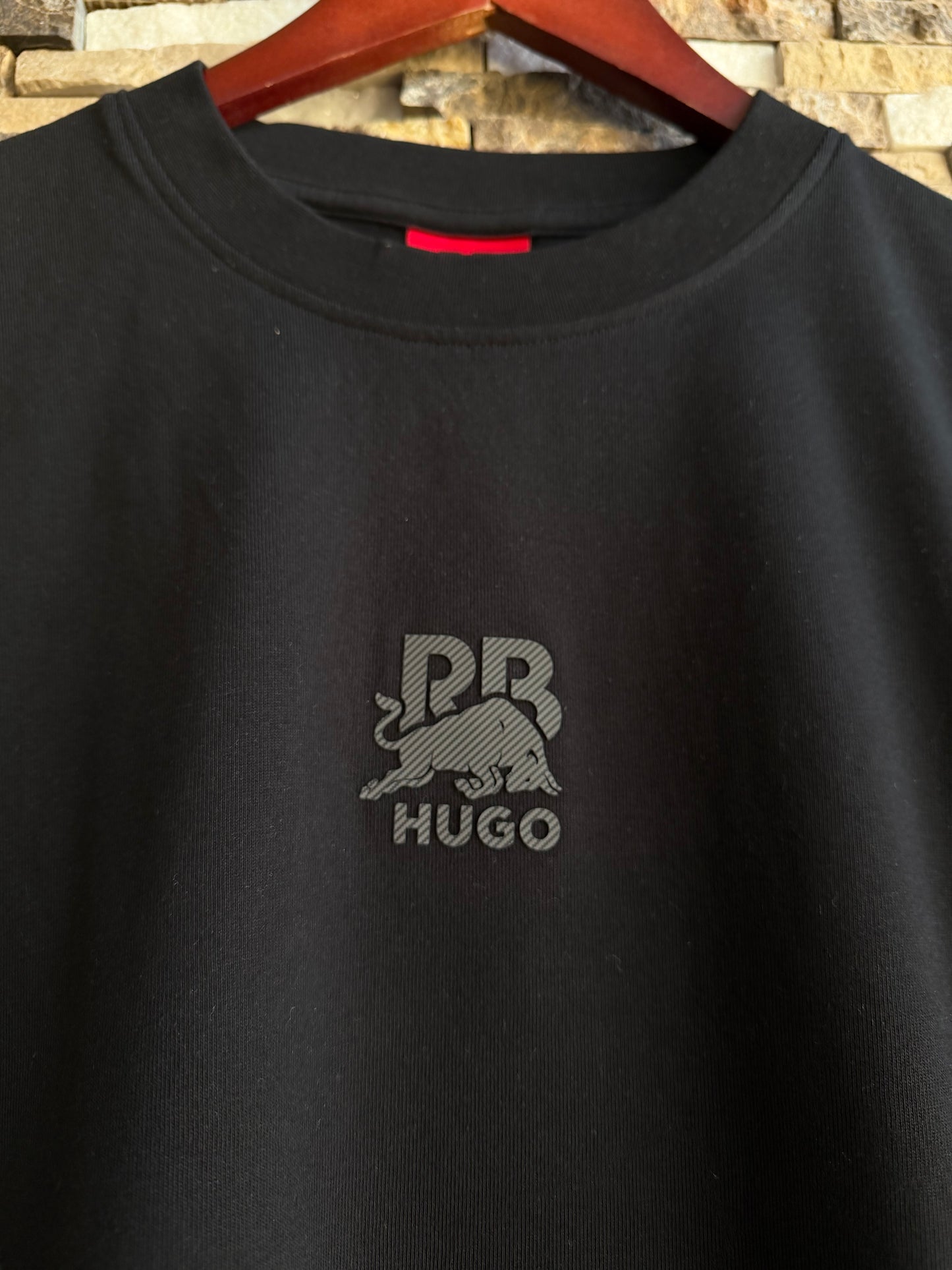 Hugo Boss Original 💯 Men Tshirt Oversized تلبيس واسع