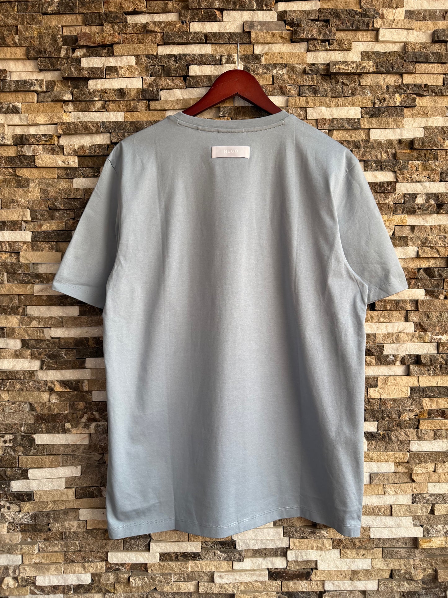 Hugo Boss Original 💯 Men Tshirt Basic