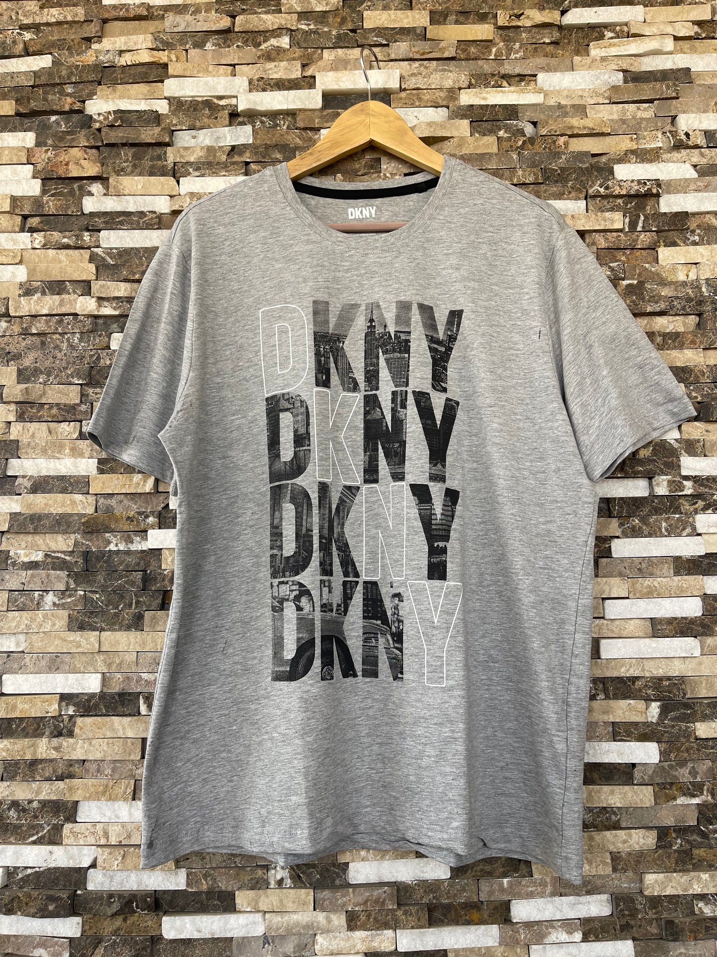 DKNY ORIGINAL Men T-Shirt