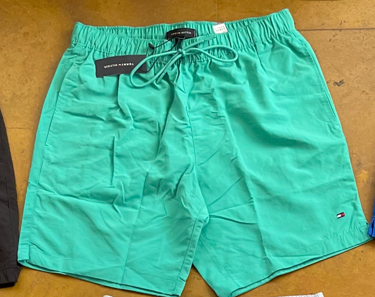 Tommy Hilfiger Original Men Swim-short تلبيسة واسع