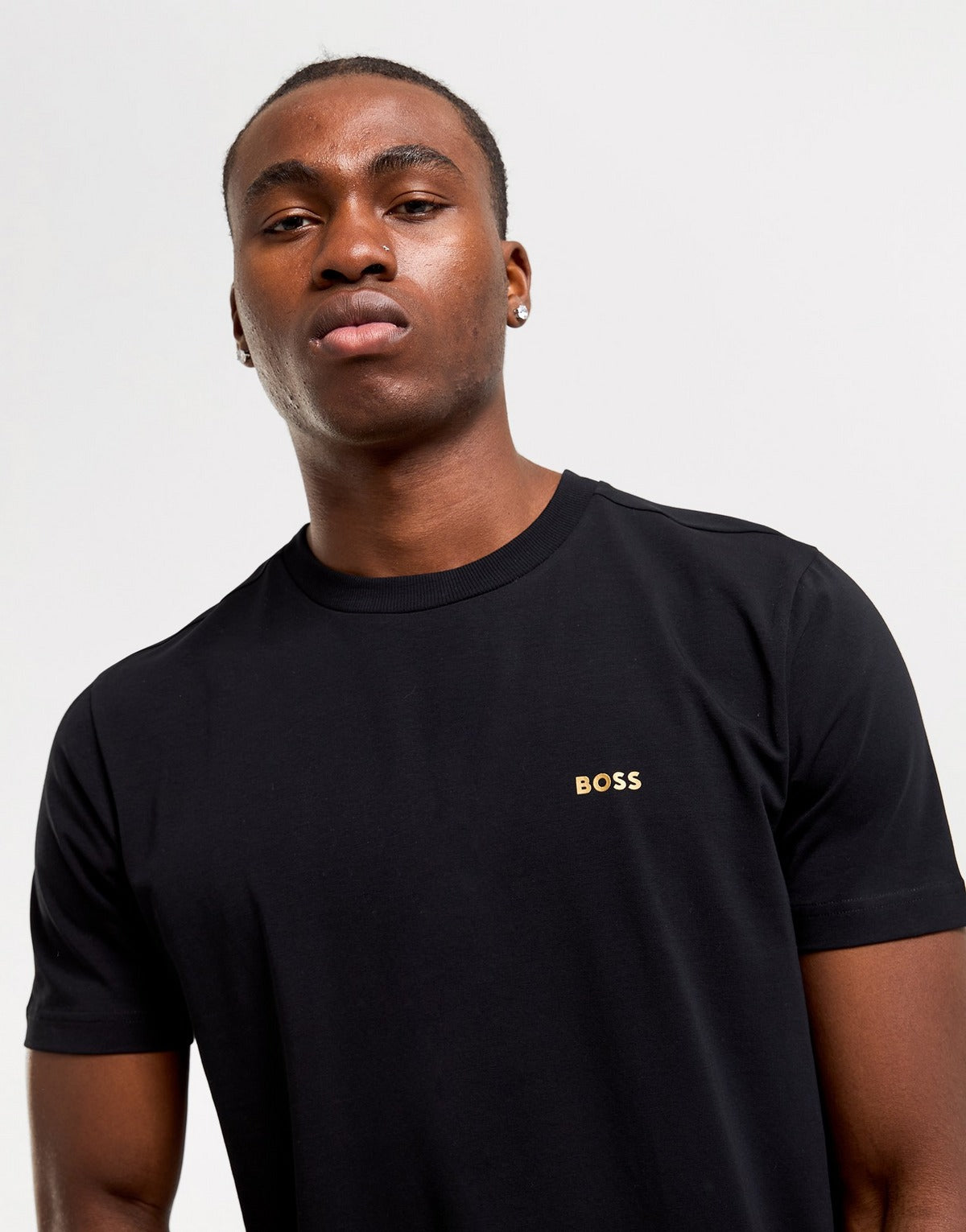 Hugo Boss Original 💯 Men Tshirt IN BLACK