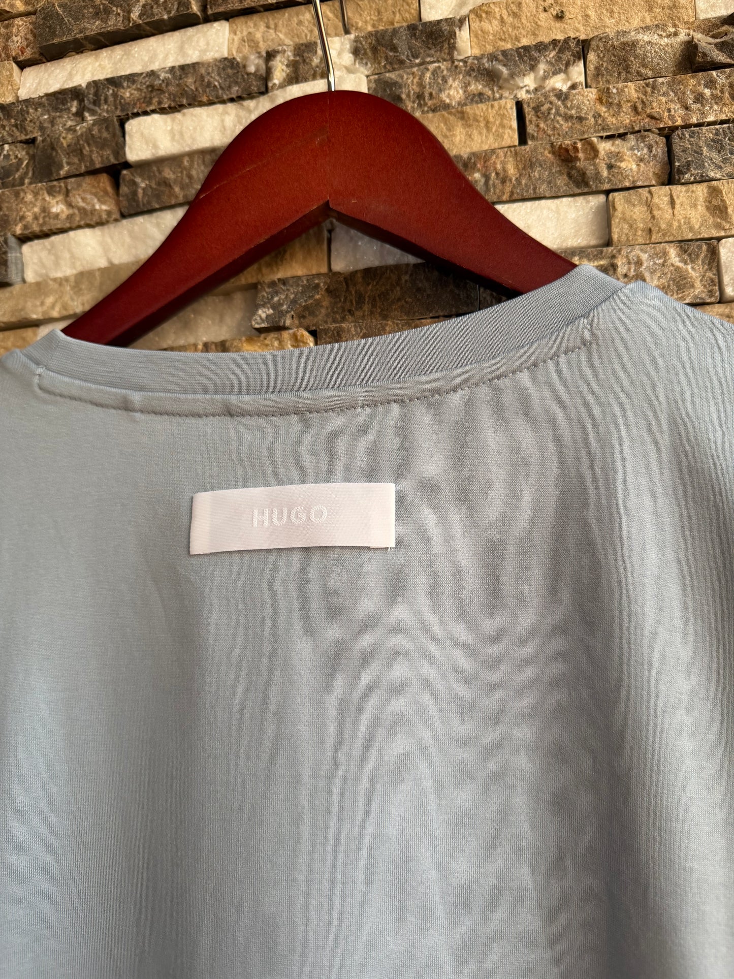 Hugo Boss Original 💯 Men Tshirt Basic