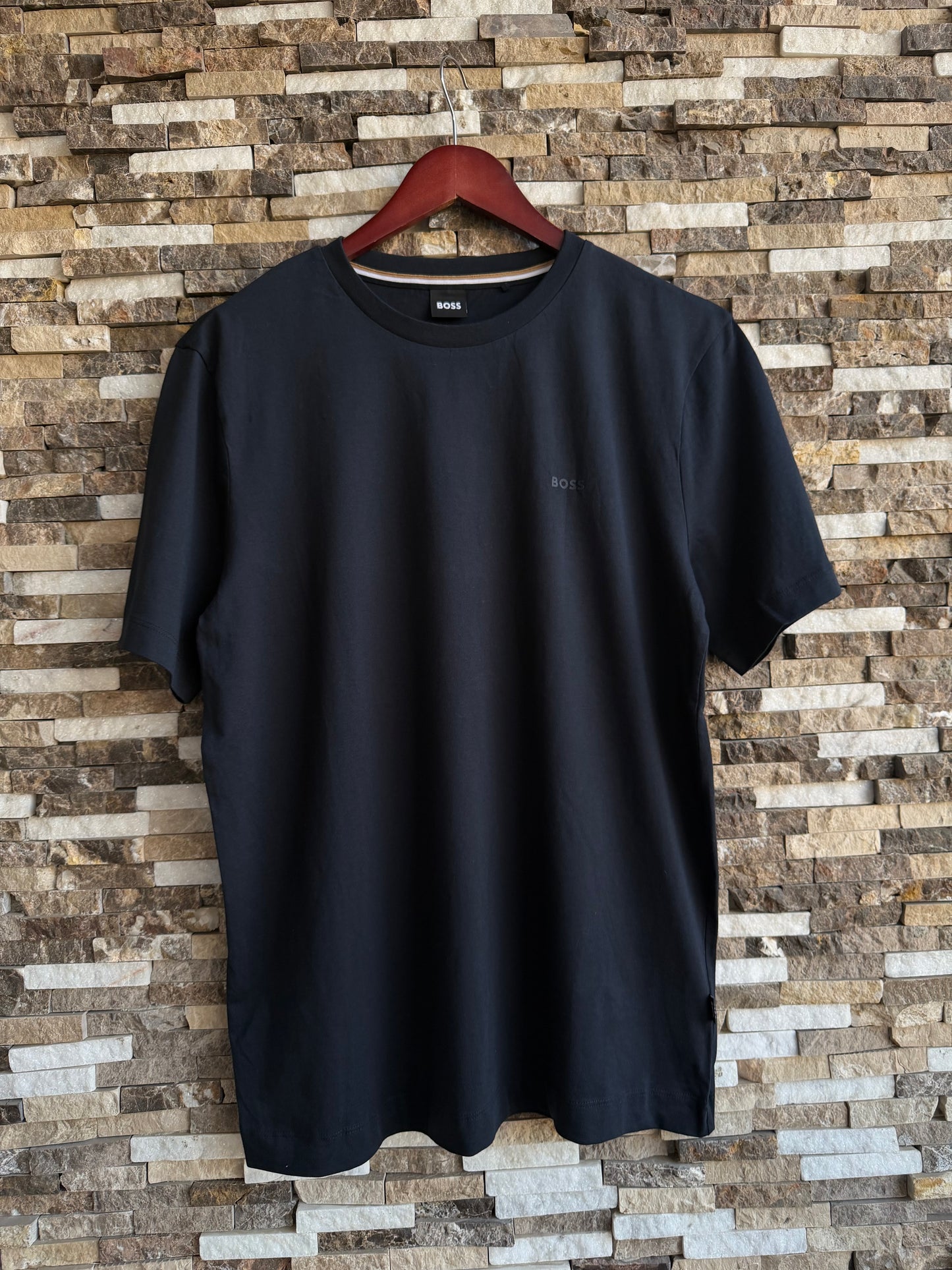 Hugo Boss Original 💯 Men Tshirt