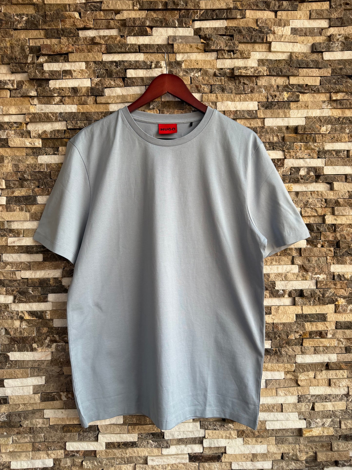 Hugo Boss Original 💯 Men Tshirt Basic