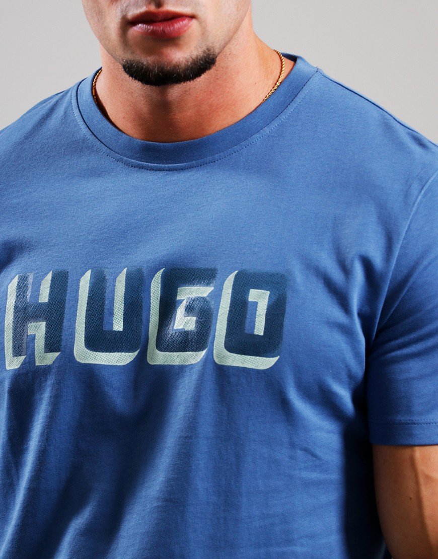 Hugo Boss Original 💯 Men Tshirt Oversized