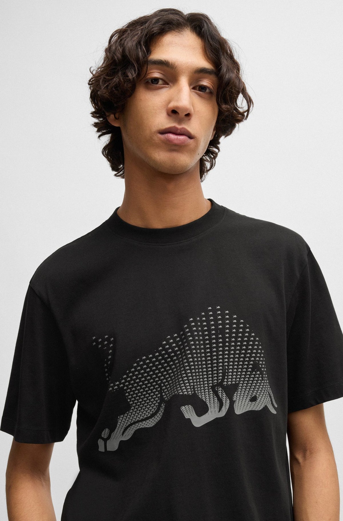 Hugo Boss Original 💯 Men Tshirt oversized RedBull